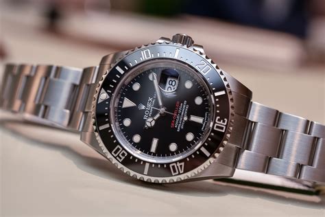 rolex sea dweller 12660 bracelet specifications|rolex 126600 retail price.